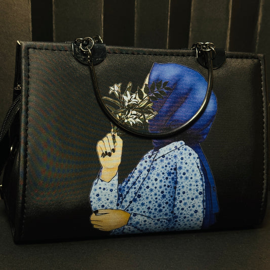 HIJAB GIRL MEDIUM SIZE BAG